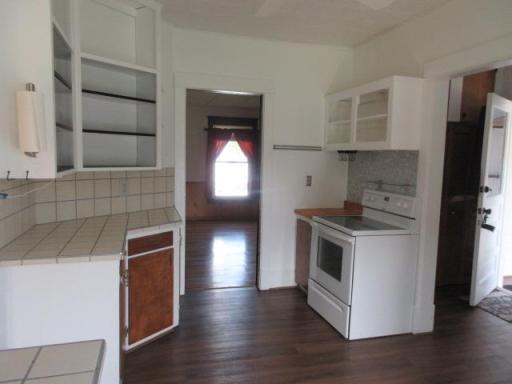 416 E Division Street, Elbow Lake, MN 56531
