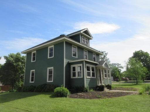 416 E Division Street, Elbow Lake, MN 56531