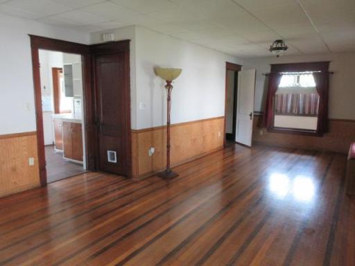 416 E Division Street, Elbow Lake, MN 56531