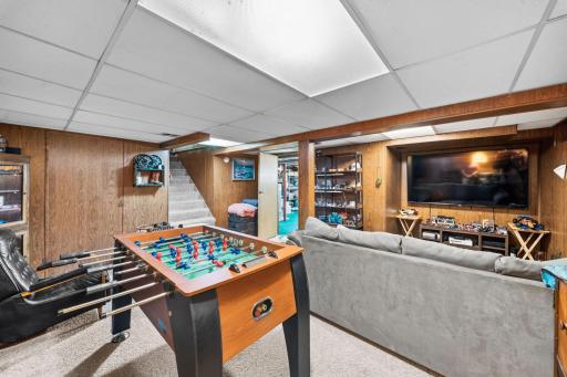 5025 Zenith Avenue N, Minneapolis, MN 55429