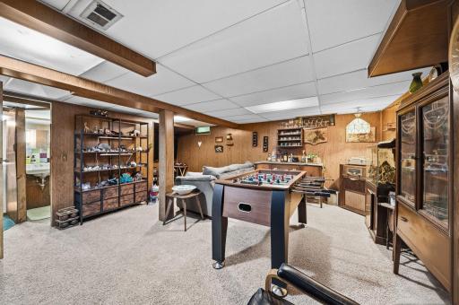 5025 Zenith Avenue N, Minneapolis, MN 55429