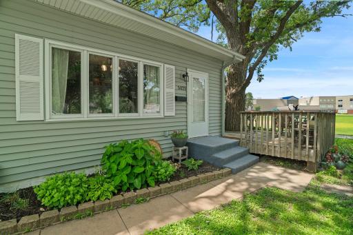5025 Zenith Avenue N, Minneapolis, MN 55429