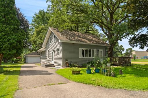 5025 Zenith Avenue N, Minneapolis, MN 55429
