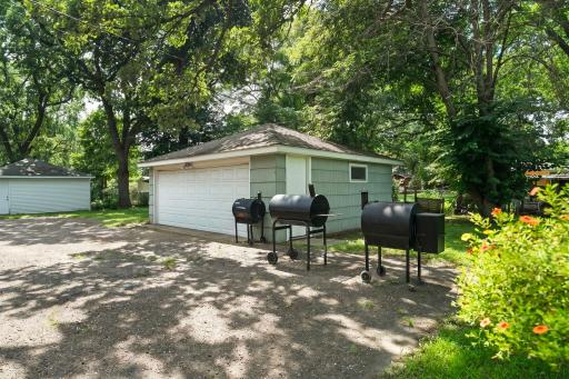 5025 Zenith Avenue N, Minneapolis, MN 55429