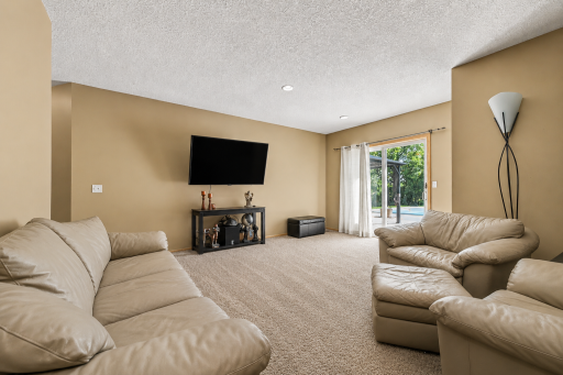 8150 9th Street Place N, Saint Paul, MN 55128