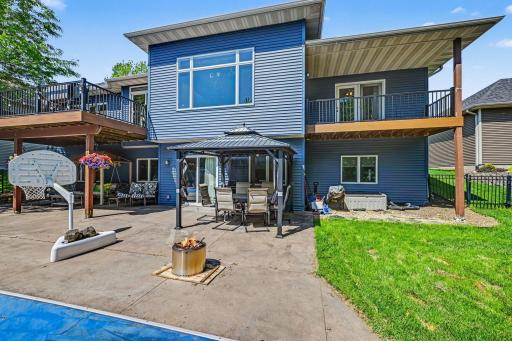 8150 9th Street Place N, Saint Paul, MN 55128