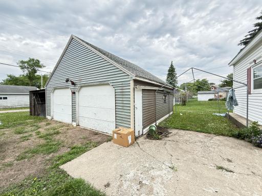 324 E Maple Street, Sacred Heart, MN 56285