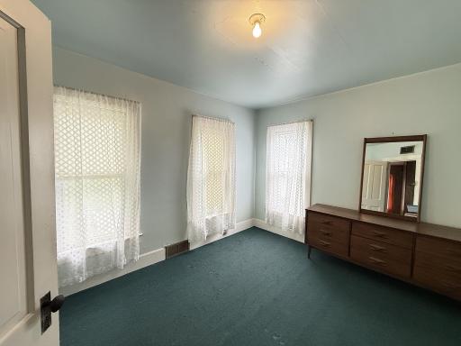 324 E Maple Street, Sacred Heart, MN 56285