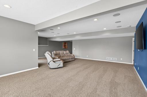 3671 Pointe Pass NW, Prior Lake, MN 55372