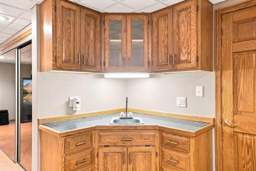 18430 Jasper Ct, Lakeville, MN 55044