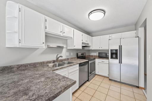 3575 York Drive, Woodbury, MN 55125