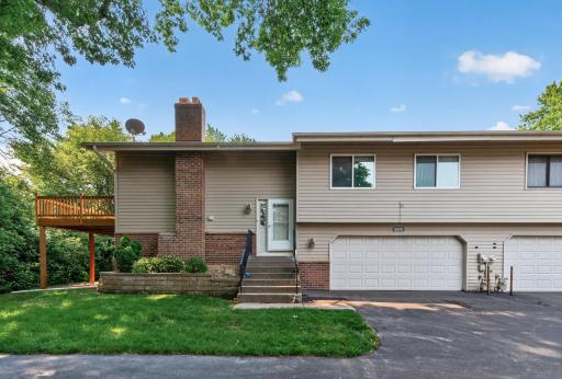 3575 York Drive, Woodbury, MN 55125