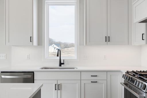 Photo taken from previous model with a similar floorplan. While similar, some options shown in the picture may not be included in this pricing. Please ask for a detailed list of included features for this listing.