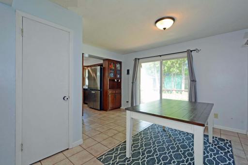 2083 Orange Avenue E, Saint Paul, MN 55119