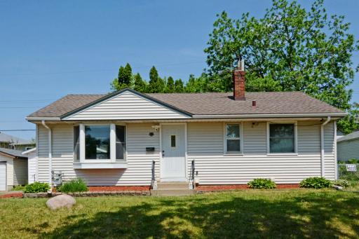 2083 Orange Avenue E, Saint Paul, MN 55119