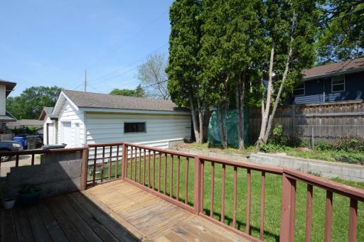 2083 Orange Avenue E, Saint Paul, MN 55119
