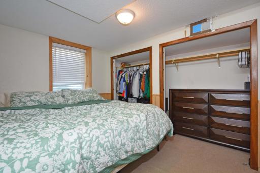 2083 Orange Avenue E, Saint Paul, MN 55119