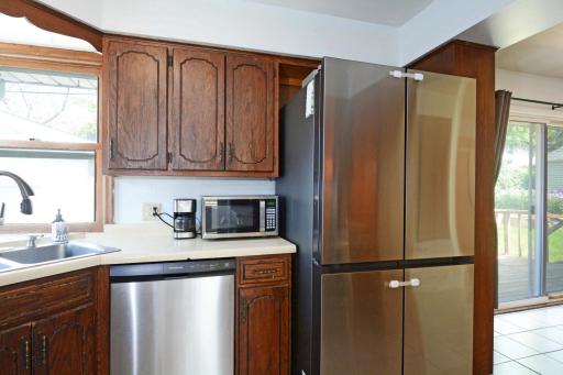 2083 Orange Avenue E, Saint Paul, MN 55119
