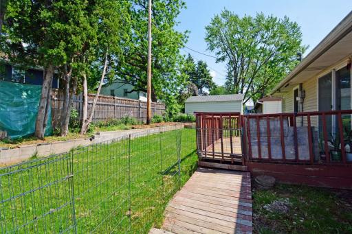 2083 Orange Avenue E, Saint Paul, MN 55119