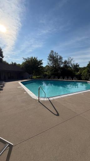 5627 Green Circle Drive, 219, Hopkins, MN 55343
