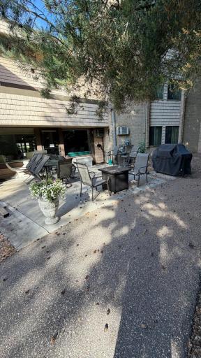 5627 Green Circle Drive, 219, Hopkins, MN 55343