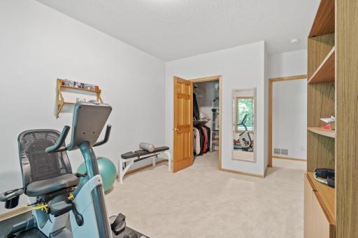 12525 42nd Avenue N, Plymouth, MN 55441