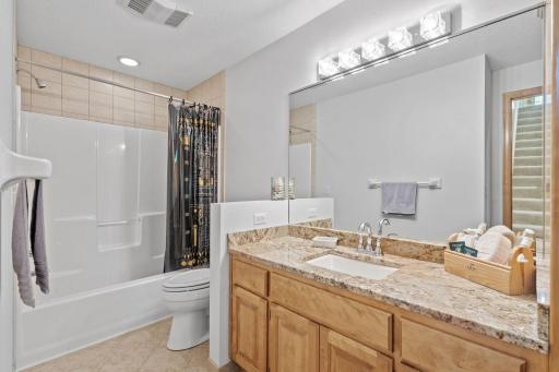 12525 42nd Avenue N, Plymouth, MN 55441