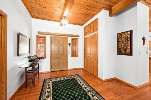 51301 Pine Point Road, Bigfork, MN 56628