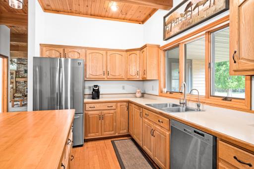 51301 Pine Point Road, Bigfork, MN 56628