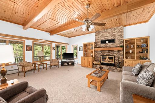 51301 Pine Point Road, Bigfork, MN 56628