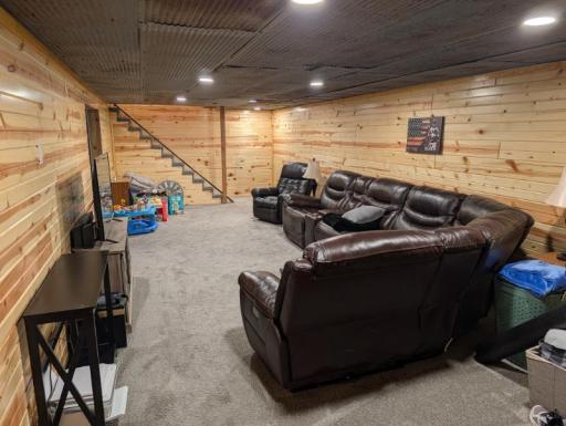377 1st Street SW, Wells, MN 56097