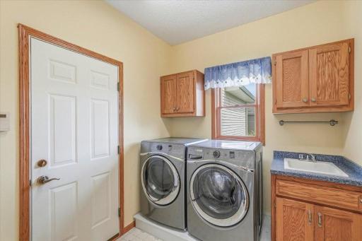 Well placed laundry adjacent to the garage