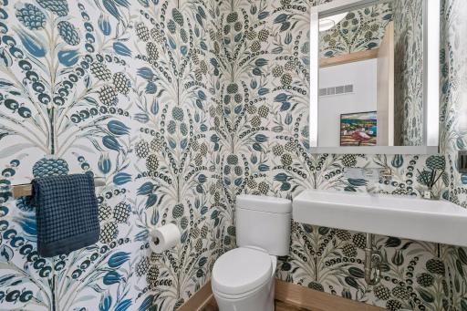 Photo 33
