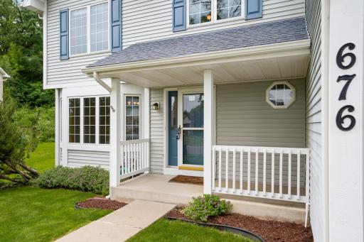 676 Falcon Ridge Road, Saint Paul, MN 55125