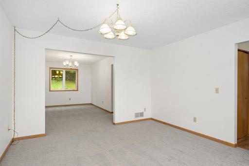 676 Falcon Ridge Road, Saint Paul, MN 55125