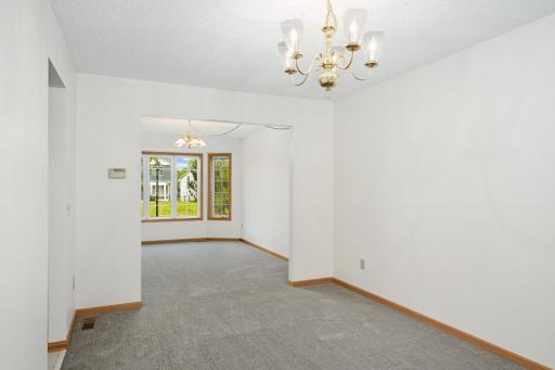 676 Falcon Ridge Road, Saint Paul, MN 55125