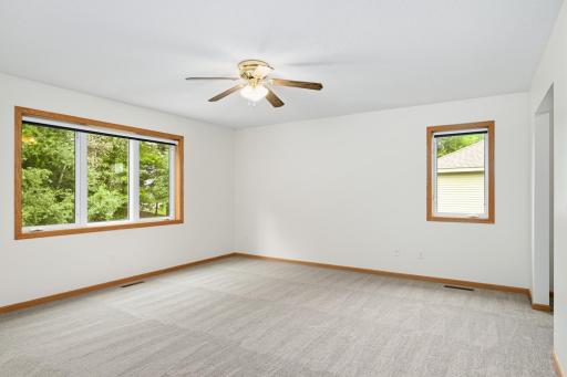 676 Falcon Ridge Road, Saint Paul, MN 55125