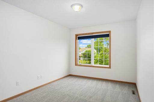 676 Falcon Ridge Road, Saint Paul, MN 55125