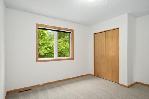 676 Falcon Ridge Road, Saint Paul, MN 55125