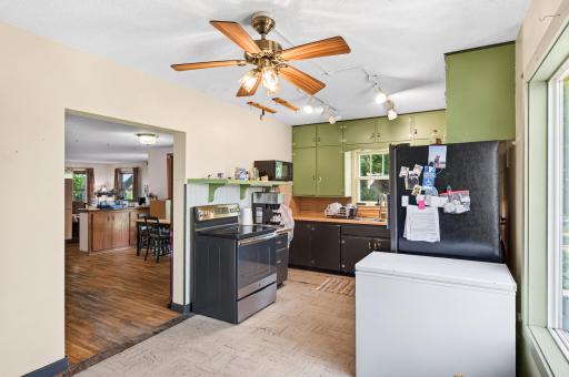 5800 85th Street NW, Maple Lake, MN 55358