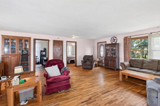 5800 85th Street NW, Maple Lake, MN 55358