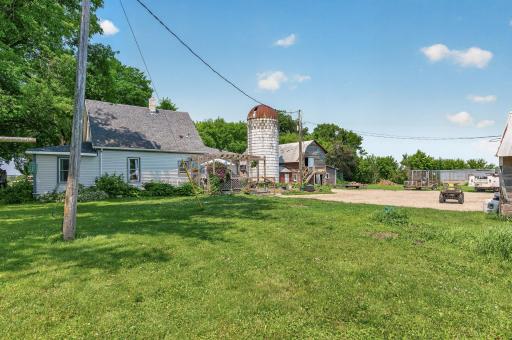 5800 85th Street NW, Maple Lake, MN 55358