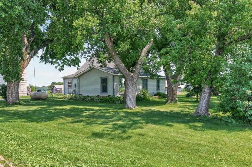 5800 85th Street NW, Maple Lake, MN 55358
