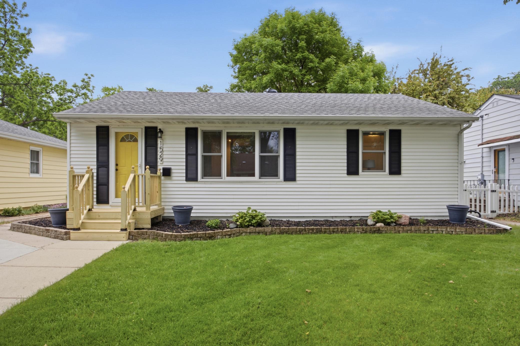 1529 3rd Street N, Fargo, ND 58102