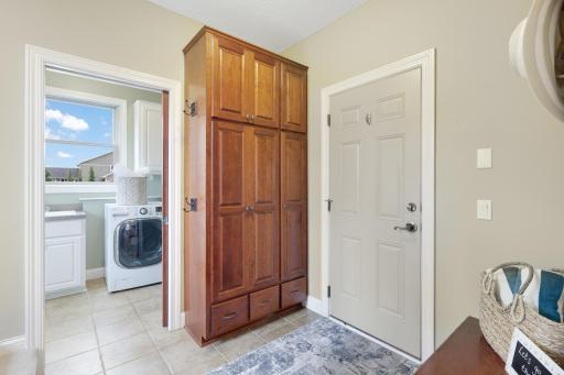 A great mudroom to remove your shoes and coats with perfect convienent storage