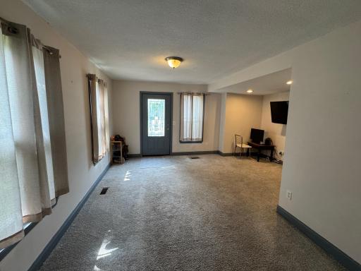 878 Monroe Court, Saint Paul, MN 55102