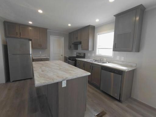 308 22nd Street NW, Stewartville, MN 55976