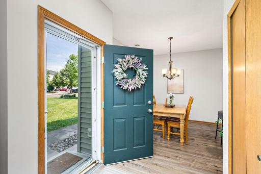 8000 Stratford Circle S, Shakopee, MN 55379