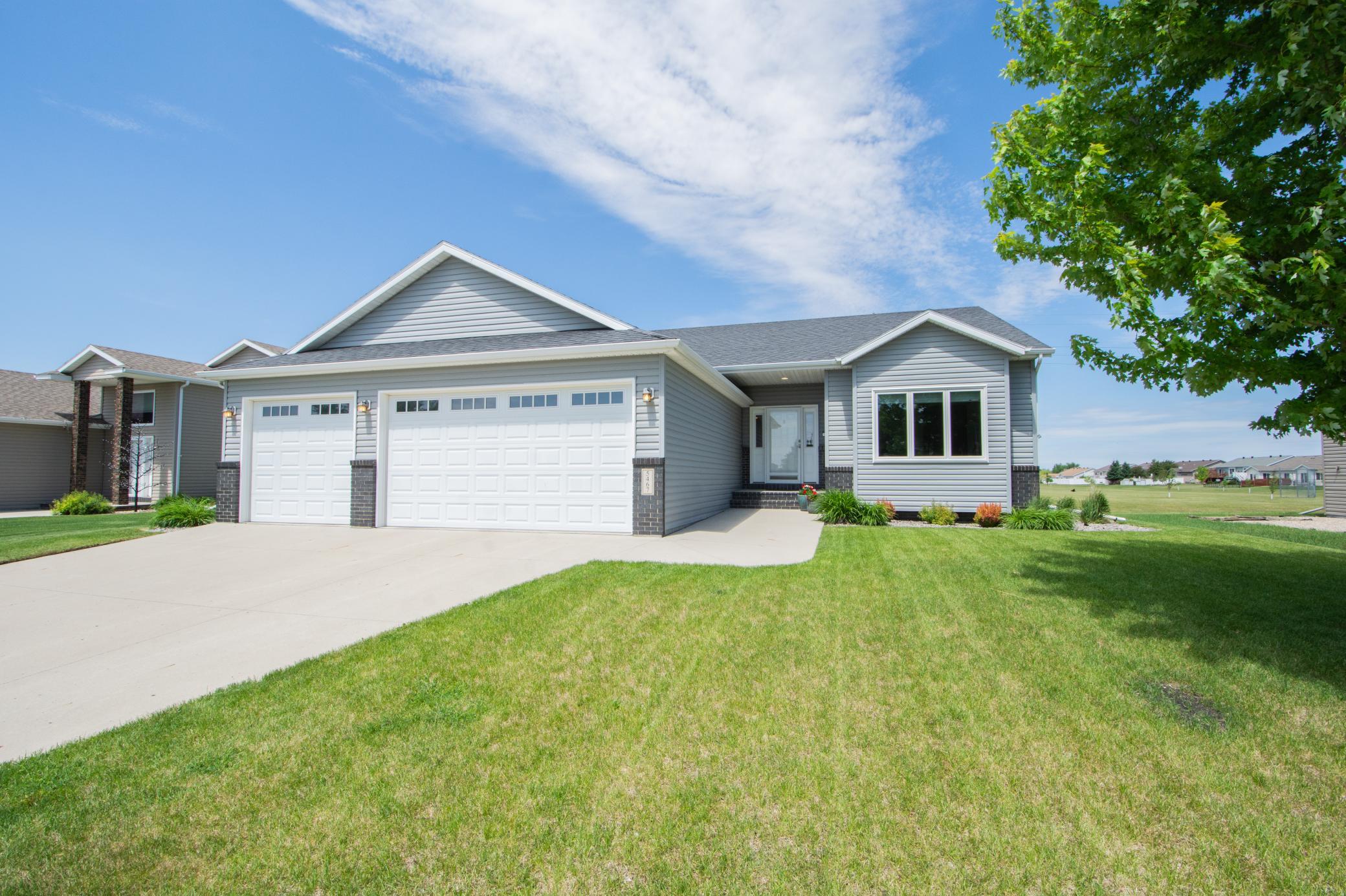 Welcome to 5467 47th Ave S