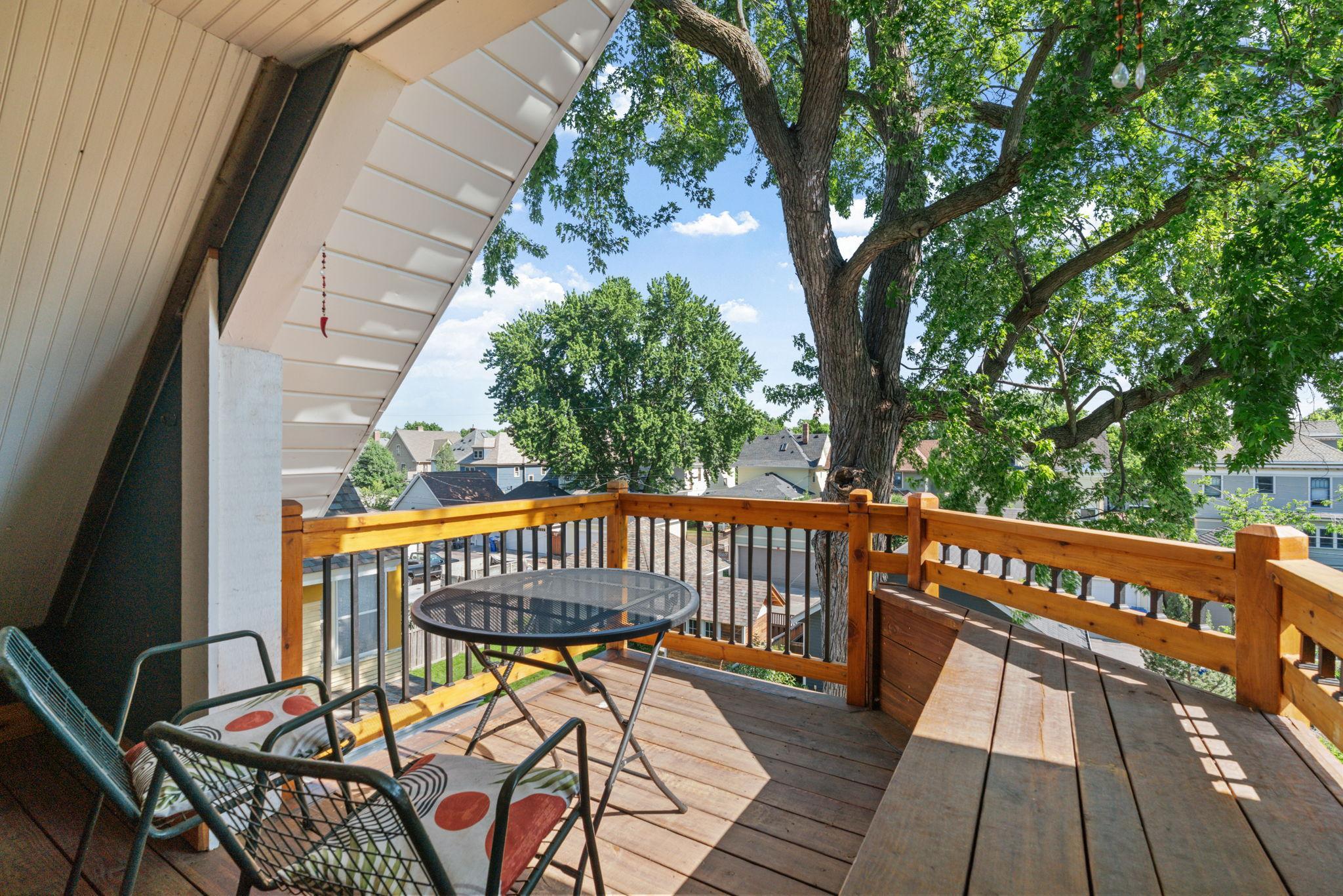 Upper level deck replaced in May 2024